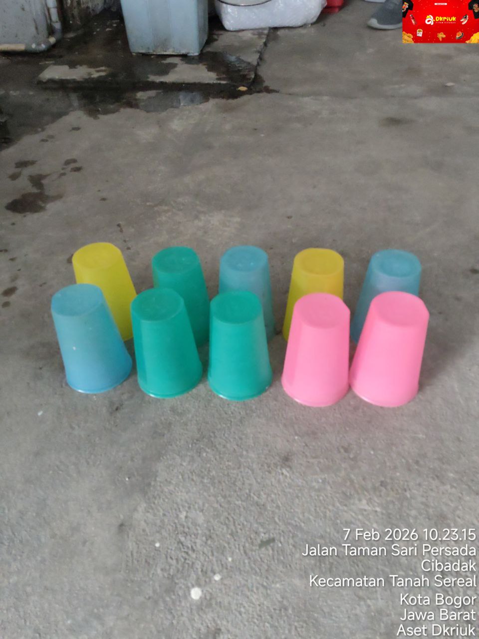 Gelas Plastik